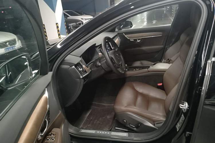 Used Volvo S90 2024 B5 Zhiyi Luxury Edition Driver Seat