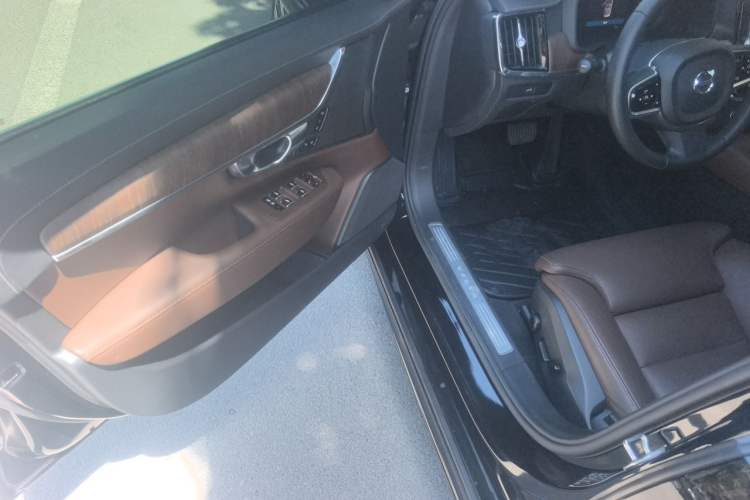 Used Volvo S90 2024 B5 Zhiyuan Luxury Edition Driver Seat