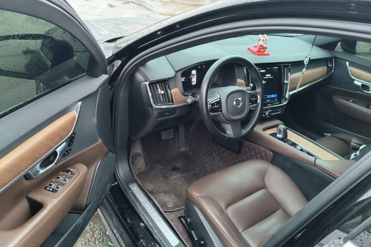 Used Volvo S90 2024 B5 Zhiyi Luxury Edition Driver Seat