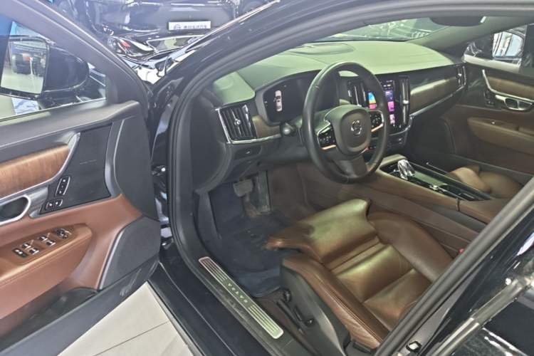 Used Volvo S90 2024 B5 Zhiyuan Luxury Edition Driver Seat