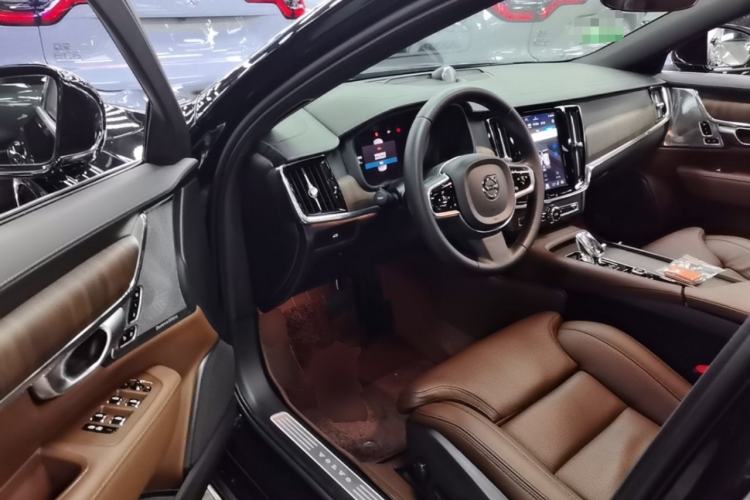 Used Volvo S90 2024 B5 Luxury Smart Edition Driver Seat