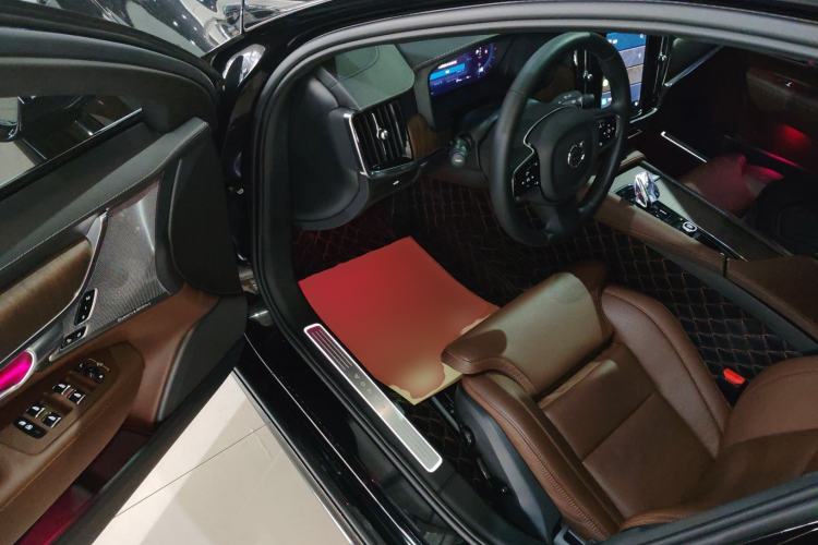 Used Volvo S90 2024 B5 Luxury Smart Edition Driver Seat