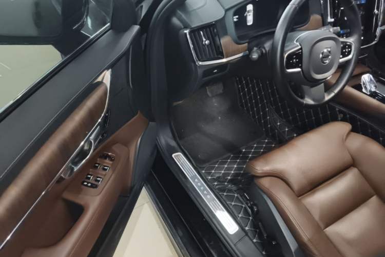 Used Volvo S90 2024 B5 Zhiyuan Luxury Edition Driver Seat