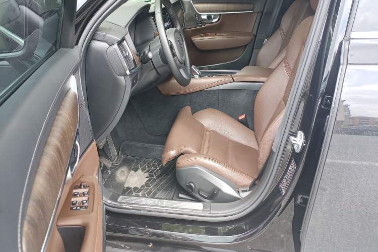 Used Volvo S90 2024 B5 Zhiyuan Luxury Edition Driver Seat