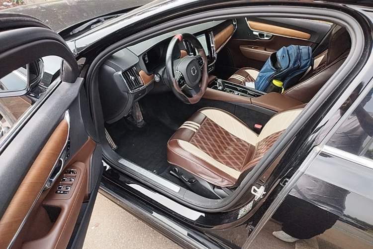 Used Volvo S90 2024 B5 Zhiyi Luxury Edition Driver Seat