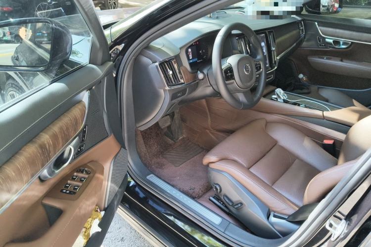 Used Volvo S90 2024 B5 Zhiyuan Luxury Edition Driver Seat
