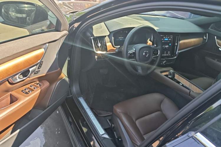 Used Volvo S90 2024 B5 Zhiyi Luxury Edition Driver Seat