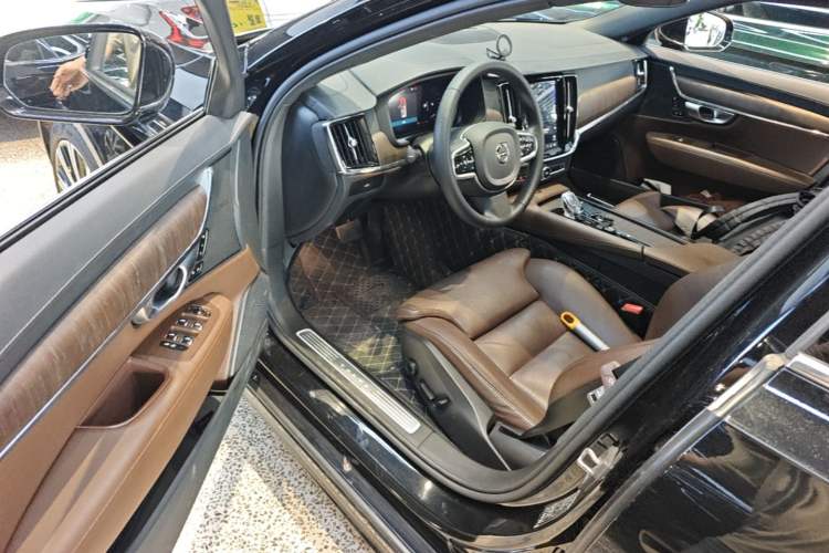 Used Volvo S90 2024 B5 Zhiyuan Luxury Edition Driver Seat