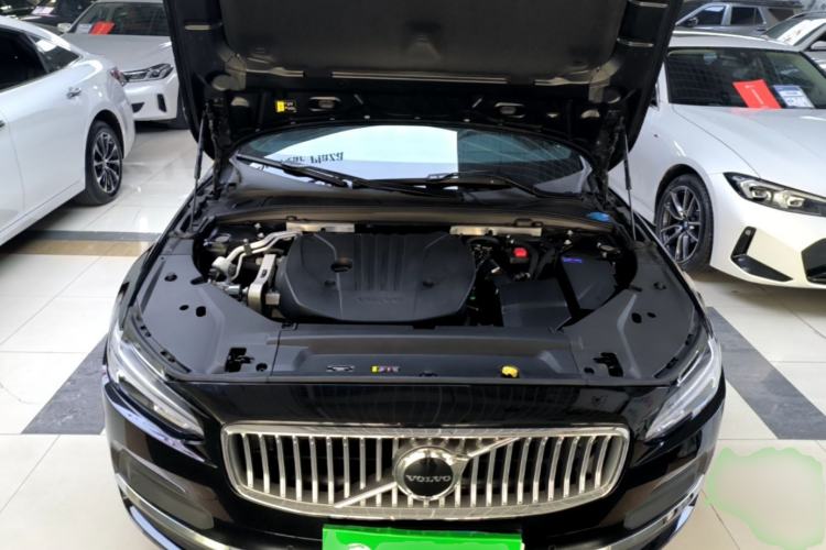 Used Volvo S90 2024 B5 Zhiyuan Luxury Edition Engine Bay