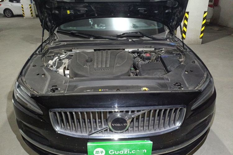 Used Volvo S90 2024 B5 Zhiyi Luxury Edition Engine Bay