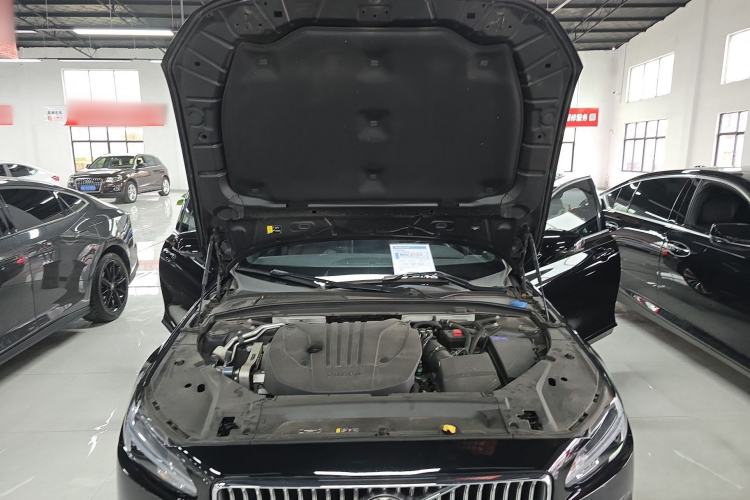 Used Volvo S90 2024 B5 Zhiyi Luxury Edition Engine Bay