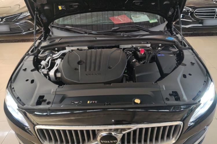 Used Volvo S90 2024 B5 Zhiyuan Luxury Edition Engine Bay