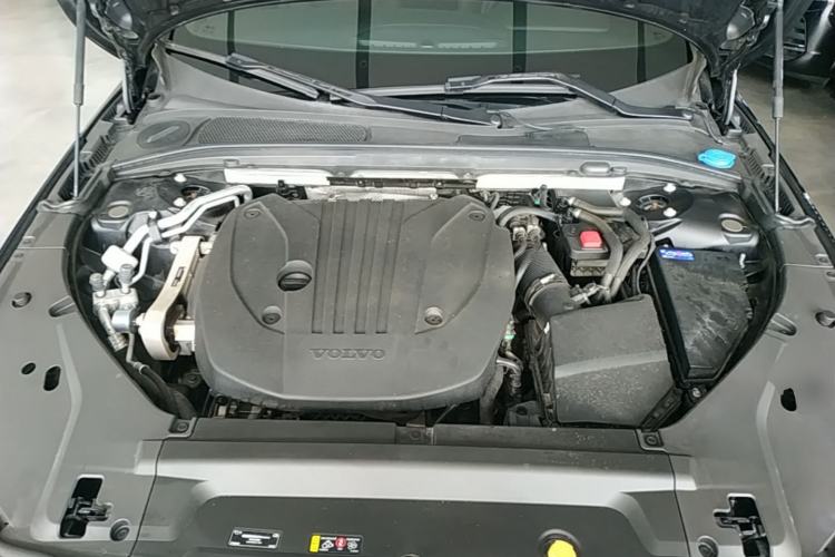 Used Volvo S90 2024 B5 Zhiyuan Luxury Edition Engine Bay