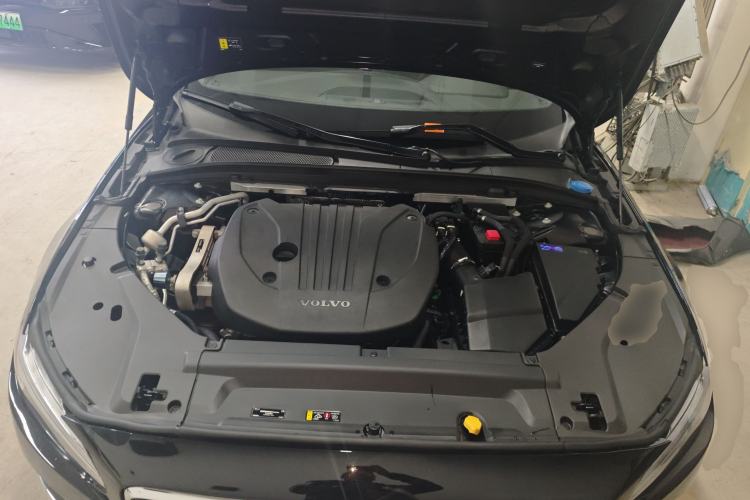 Used Volvo S90 2024 B5 Zhiyuan Luxury Edition Engine Bay