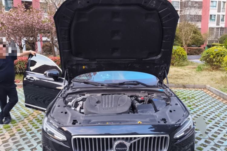 Used Volvo S90 2024 B5 Zhiyi Luxury Edition Engine Bay