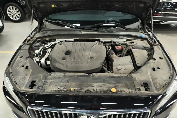 Used Volvo S90 2024 B5 Zhiyi Luxury Edition Engine Bay