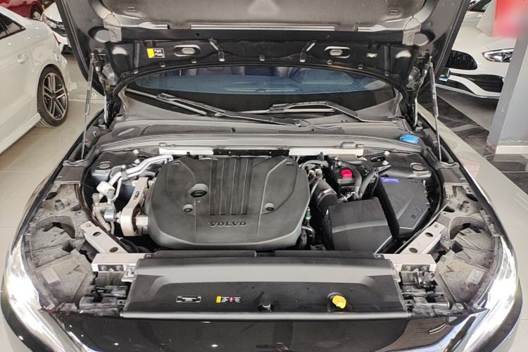 Used Volvo S90 2024 B5 Zhiyi Luxury Edition Engine Bay