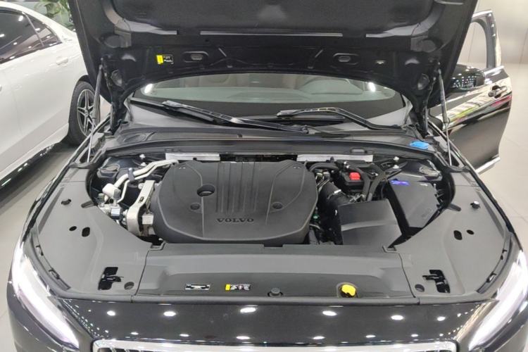 Used Volvo S90 2024 B5 Zhiyuan Luxury Edition Engine Bay