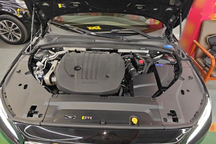 Used Volvo S90 2024 B5 Zhiyi Luxury Edition Engine Bay