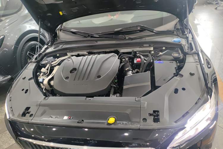 Used Volvo S90 2024 B5 Luxury Smart Edition Engine Bay