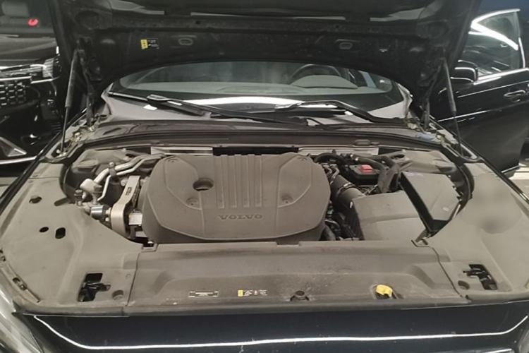 Used Volvo S90 2024 B5 Zhiyi Luxury Edition Engine Bay