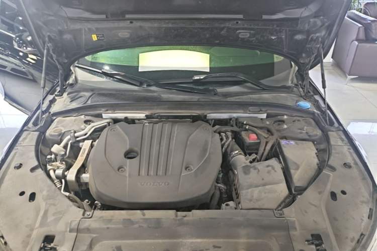 Used Volvo S90 2024 B5 Zhiyuan Luxury Edition Engine Bay