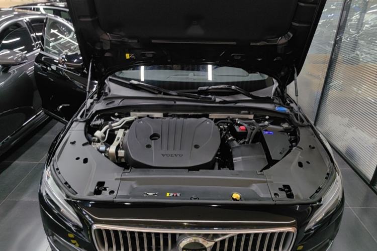 Used Volvo S90 2024 B5 Zhiyuan Luxury Edition Engine Bay
