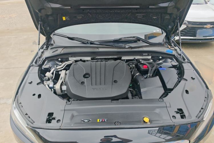 Used Volvo S90 2024 B5 Zhiyi Luxury Edition Engine Bay
