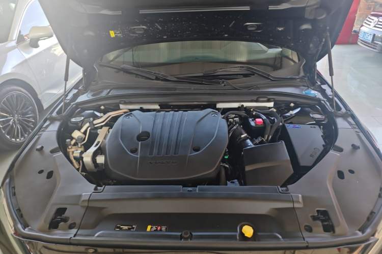 Used Volvo S90 2024 B5 Zhiyi Luxury Edition Engine Bay