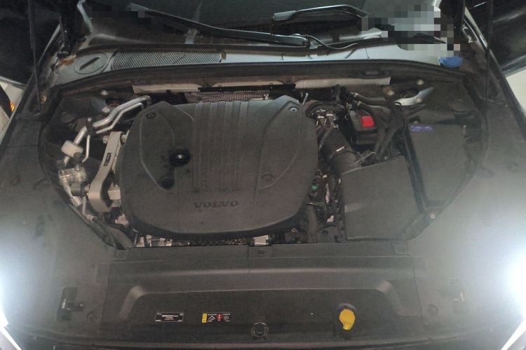 Used Volvo S90 2024 B5 Zhiyi Luxury Edition Engine Bay
