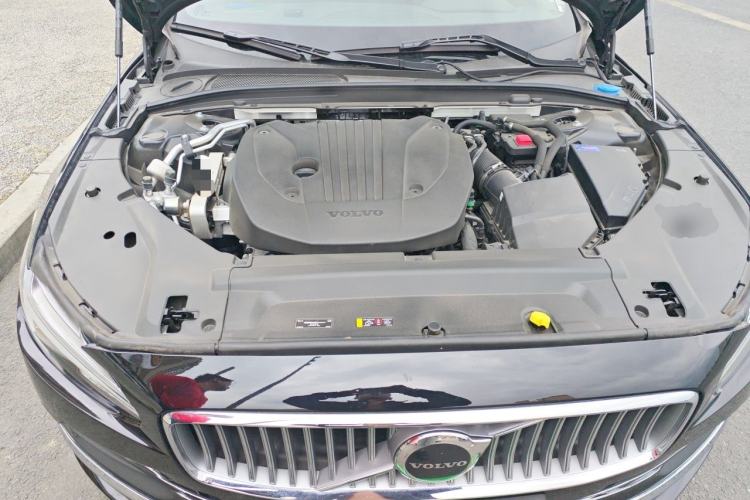 Used Volvo S90 2024 B5 Zhiyi Luxury Edition Engine Bay
