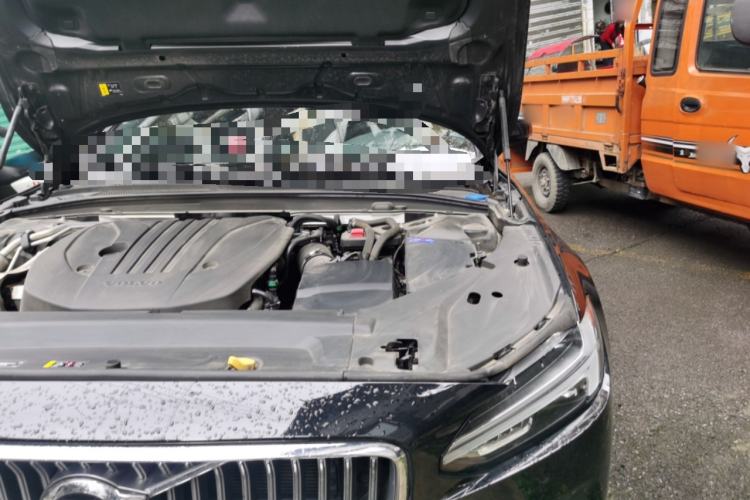 Used Volvo S90 2024 B5 Zhiyuan Luxury Edition Engine Bay Left