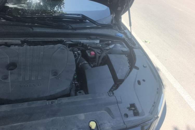 Used Volvo S90 2024 B5 Zhiyuan Luxury Edition Engine Bay Left