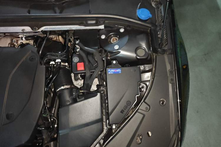 Used Volvo S90 2024 B5 Zhiyi Luxury Edition Engine Bay Left