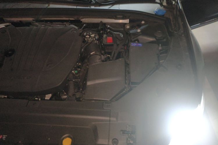 Used Volvo S90 2024 B5 Zhiyi Luxury Edition Engine Bay Left