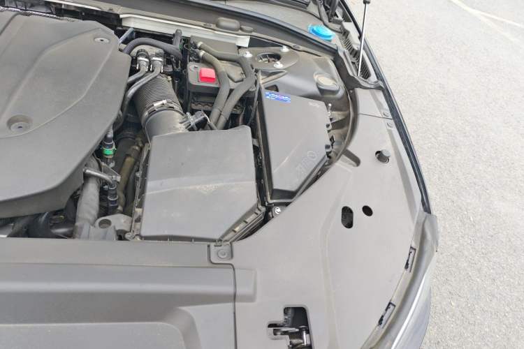 Used Volvo S90 2024 B5 Zhiyi Luxury Edition Engine Bay Left