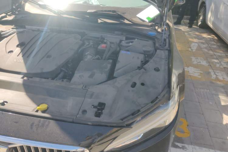 Used Volvo S90 2024 B5 Zhiyuan Luxury Edition Engine Bay Left