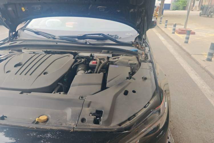Used Volvo S90 2024 B5 Zhiyuan Luxury Edition Engine Bay Left