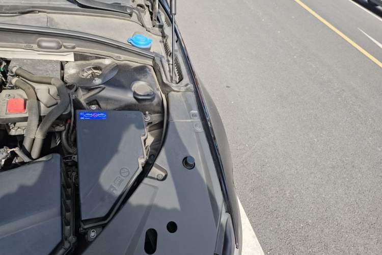 Used Volvo S90 2024 B5 Zhiyuan Luxury Edition Engine Bay Left