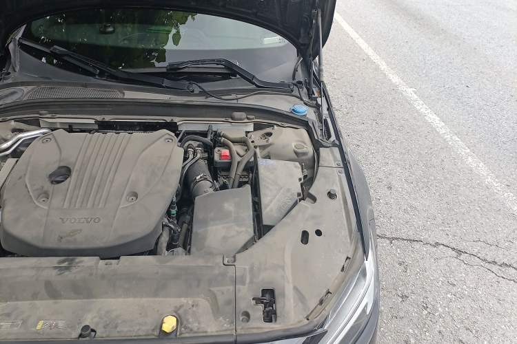 Used Volvo S90 2024 B5 Zhiyuan Luxury Edition Engine Bay Left