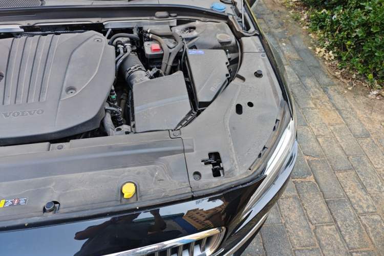 Used Volvo S90 2024 B5 Zhiyi Luxury Edition Engine Bay Left