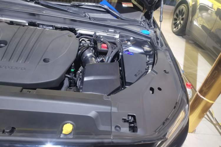 Used Volvo S90 2024 B5 Zhiyuan Luxury Edition Engine Bay Left