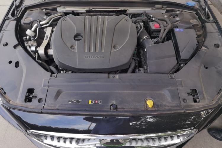 Used Volvo S90 2024 B5 Zhiyi Luxury Edition Engine Bay