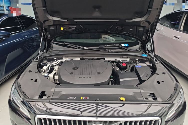 Used Volvo S90 2024 B5 Zhiyi Luxury Edition Engine Bay