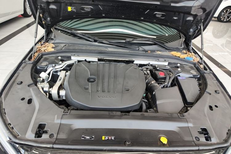 Used Volvo S90 2024 B5 Zhiyi Luxury Edition Engine Bay