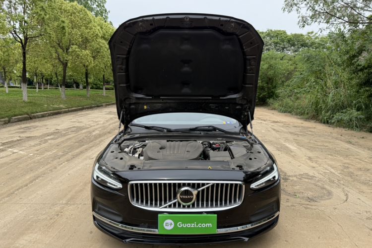 Used Volvo S90 2024 B5 Zhiyi Luxury Edition Engine Bay