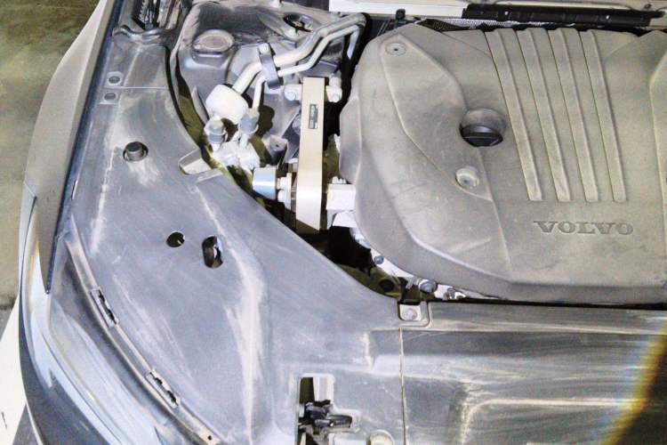Used Volvo S90 2024 B5 Zhiyi Luxury Edition Engine Bay Right