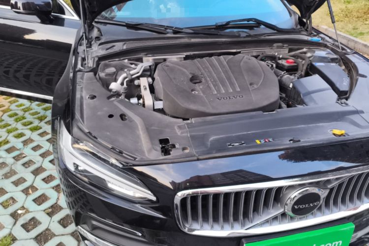 Used Volvo S90 2024 B5 Zhiyi Luxury Edition Engine Bay Right