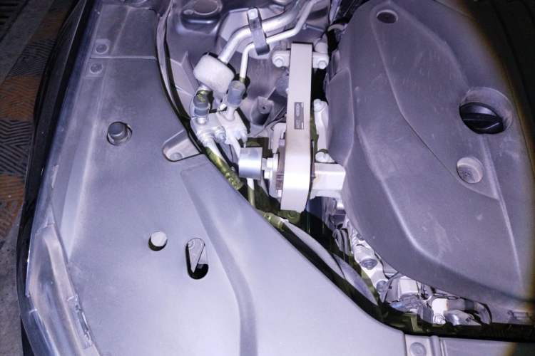 Used Volvo S90 2024 B5 Zhiyuan Luxury Edition Engine Bay Right
