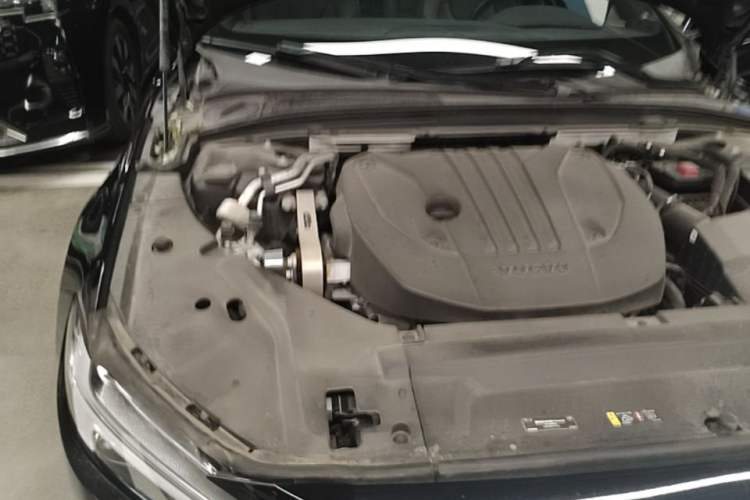 Used Volvo S90 2024 B5 Zhiyi Luxury Edition Engine Bay Right